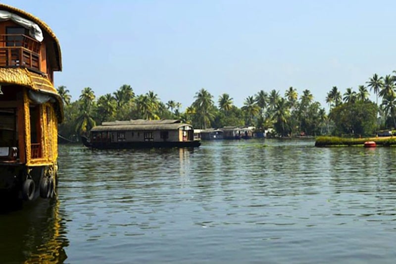 亚洲旅游和旅游印度-船屋喀拉拉邦的回水