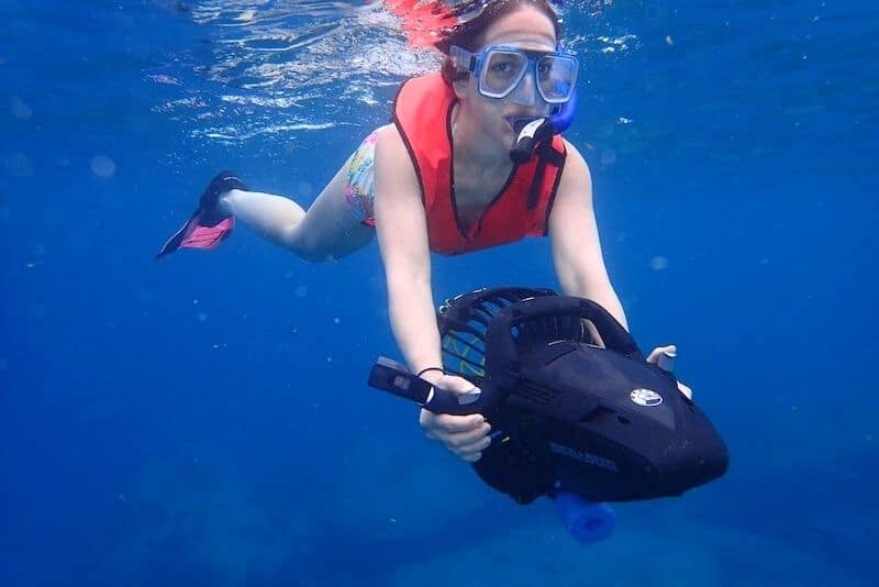 加勒比旅行冒险在安提瓜踏板车浮潜