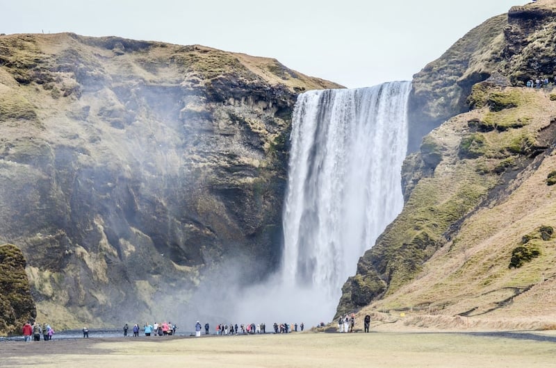 从雷克雅未克出发前往冰岛南海岸旅游，Gullfoss Falls是一个很受欢迎的景点