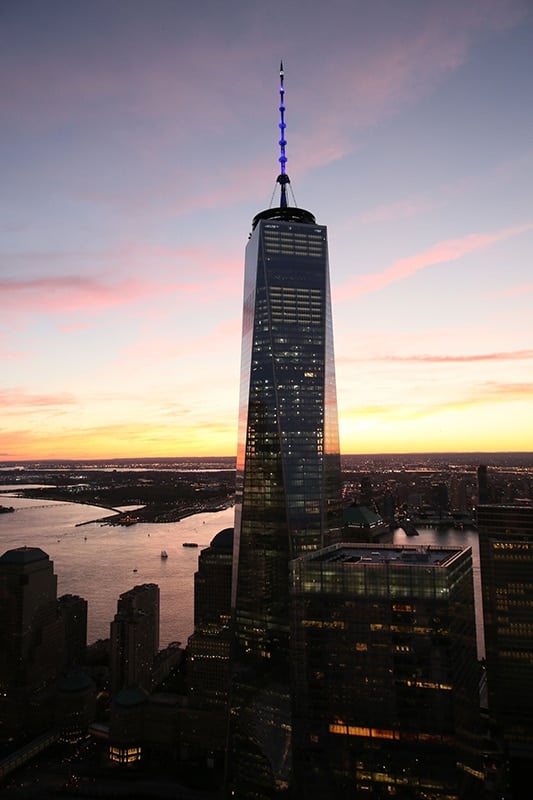 在世贸中心一号观景台可以看到纽约最美的夜景