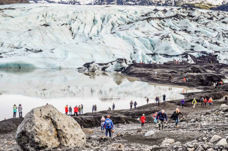 Solheimajökull冰川是冰岛游客指南中最受欢迎的景点