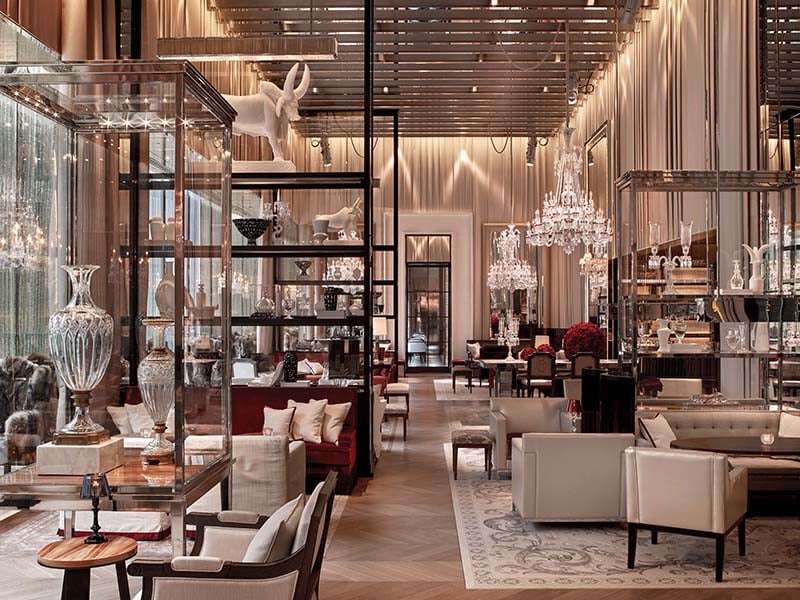 Baccarat酒店的大沙龙是纽约最具instagram特色的餐厅之一