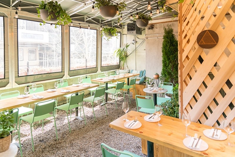 布鲁克林的Sunday餐厅是纽约最适合上instagram的户外餐厅之一