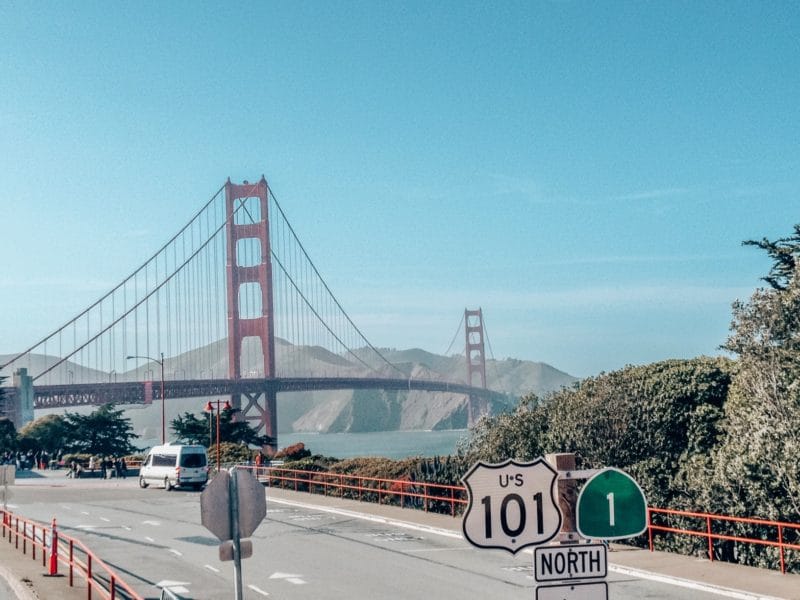 参观旧金山的金门大桥——美国最适合独自旅行的地方之一